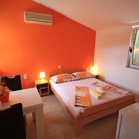 Vucic Apartman *
