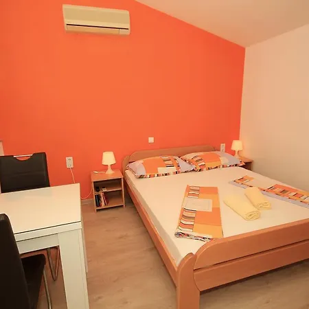 Vucic Apartament Makarska
