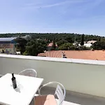 شقة Vucic
