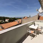 شقة Vucic