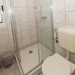 شقة Vucic
